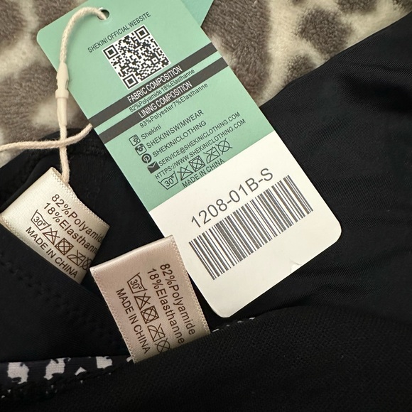 Shekini Women’s Criss Cross Black Halter Bandage Bikini Geometric Bottoms Small - Picture 11 of 16